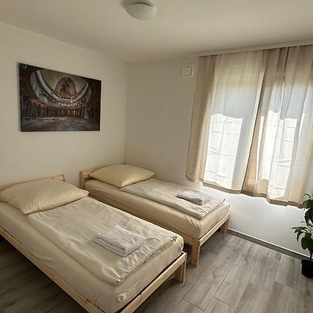 Modern Living Studio Kueche Netflix Inklusive Top Lage Nuremberg Luaran gambar