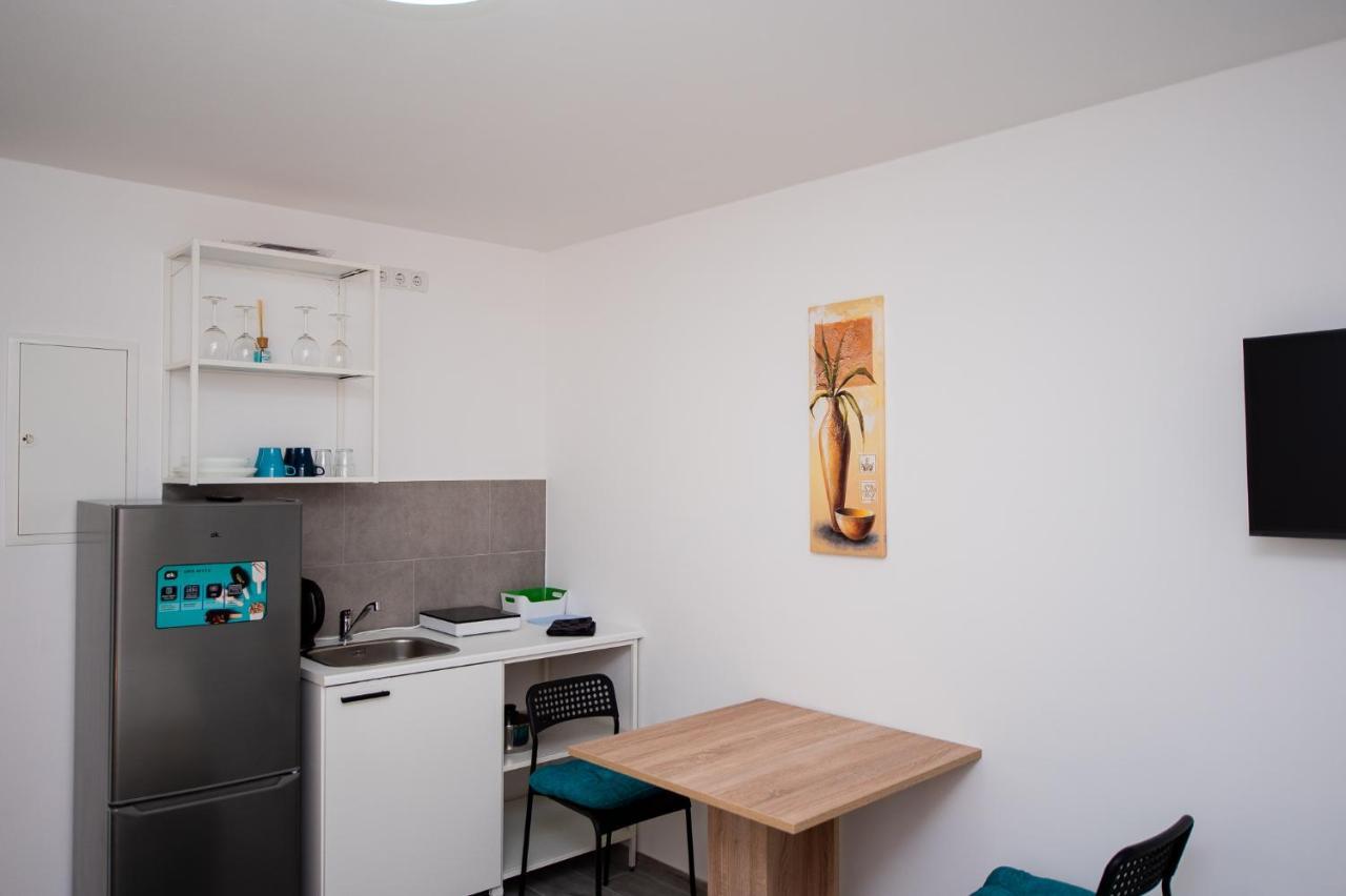 Modern Living Studio Kueche Netflix Inklusive Top Lage Nuremberg Luaran gambar