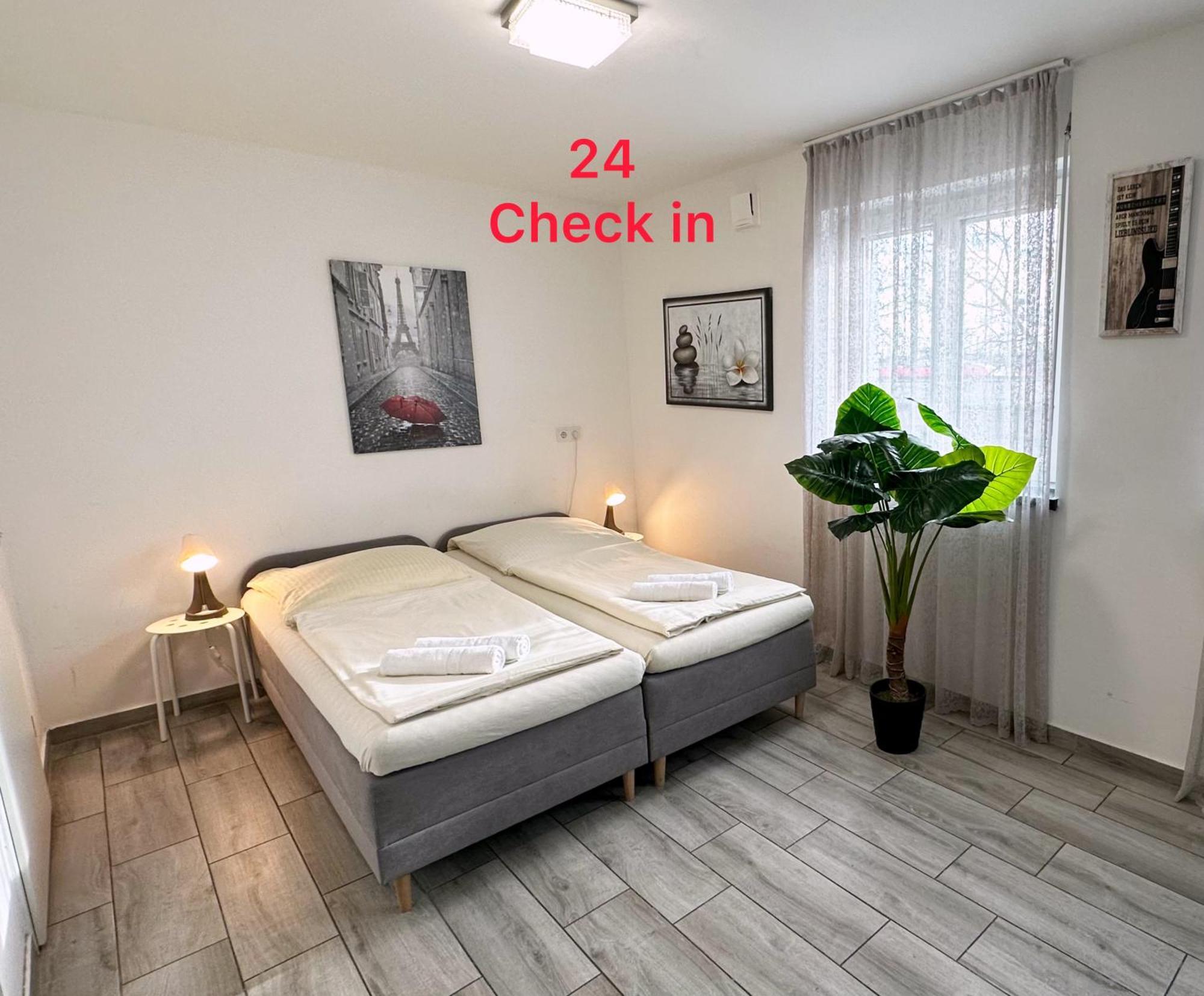 Modern Living Studio Kueche Netflix Inklusive Top Lage Nuremberg Luaran gambar